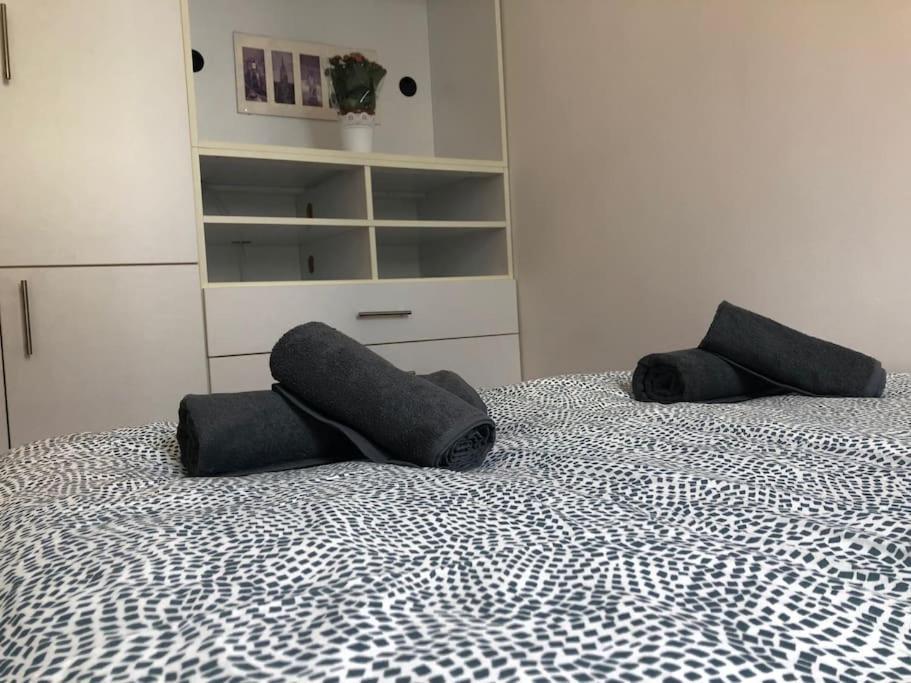Buda Danube New Renovated Balcony Apartment *